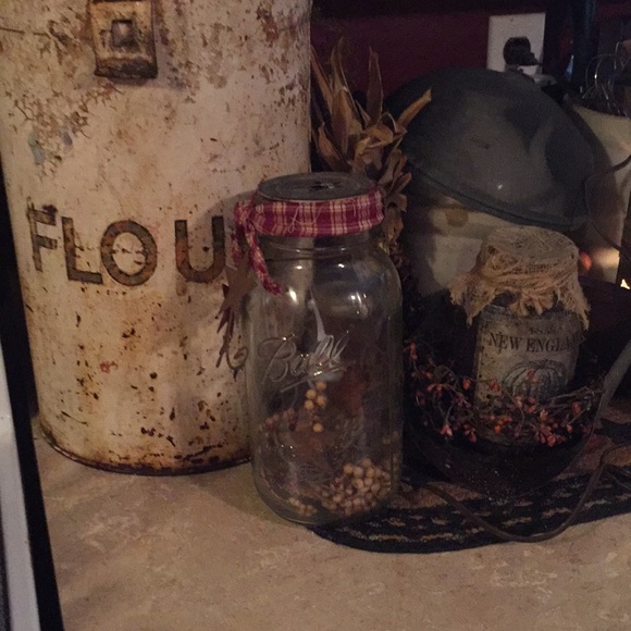 Primitive jar/light - Picture 2 of 2